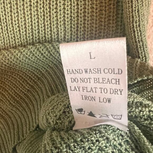 Women's Green Knit Halter Tank Size Large Fall Sleeveless Top Sage Olive - Picture 7 of 7